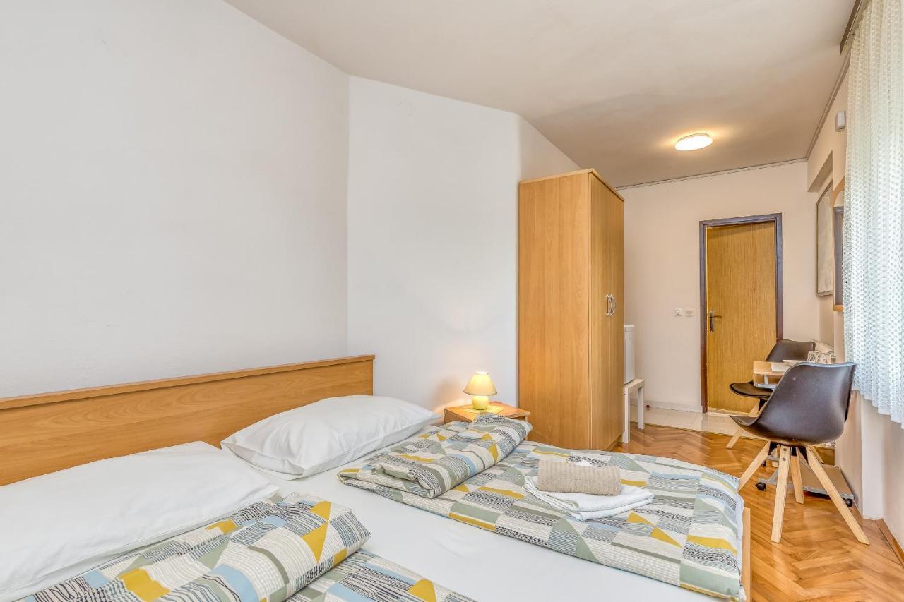 Matea Rooms Funtana Eksteriør billede